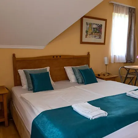 Magnolia Apartmanhaz Апартаменты Балатонфюред