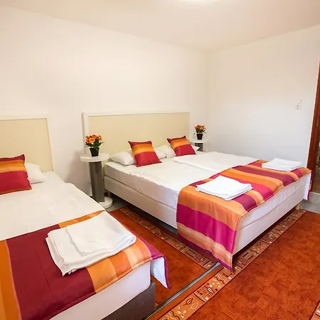 Апартаменты Magnolia Apartmanhaz *
