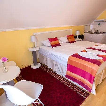 Magnolia Apartmanhaz Balatonfured